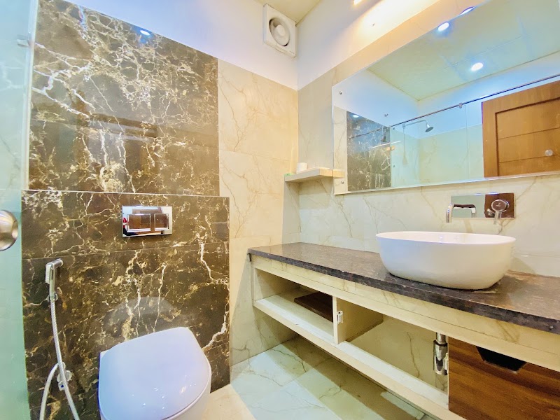 Sunrise Hotel - Sunrise Hotel 113/2, Rajpur Rd, Hathibarkala Salwala, Dehradun, Uttarakhand 248001, India