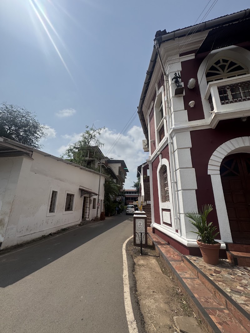 FRWJ+38R - FRWJ+38R, E-212, Rua 31 de Janeiro, Fontainhas (quarter), Altinho, Panaji, Goa 403001, India