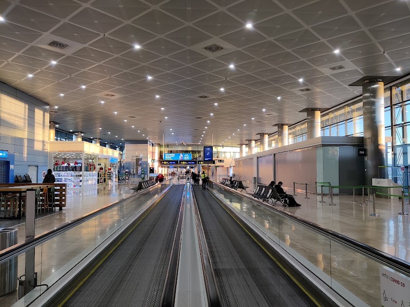 Adolfo Suárez Madrid-Barajas Airport - Adolfo Suárez Madrid-Barajas Airport Av de la Hispanidad, s/n, 28042 Madrid, Spain