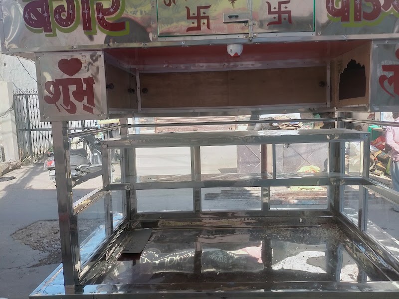 Maharana Pratap Inter State Bus Terminal Metro Station Kashmere Gate - Maharana Pratap Inter State Bus Terminal Metro Station Kashmere Gate, Metro Station Kashmere Gate, Kashmere Gate, Delhi, 110006, India