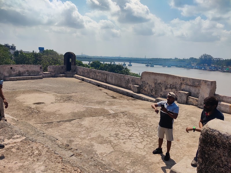 Nani Daman Fort - Nani Daman Fort, Near, CR7J+7X5, Nani Daman, jetty, Daman, Dadra and Nagar Haveli and Daman and Diu 396210, India