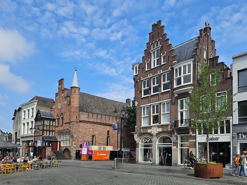 De Moriaan ( Tourist Information Centre) - De Moriaan ( Tourist Information Centre), Marktstraat 79, 5211 JX 's-Hertogenbosch, Netherlands
