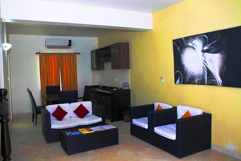 Royale Assagao Resort - Royale Assagao Resort, HQXF+79R, Mapusa - Anjuna - Chapora Rd, next to Dattatray Temple, Socolo Wado, Bouta Waddo, Assagao, Goa 403507, India