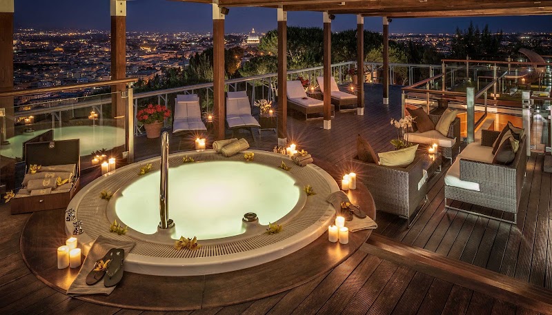 Rome Cavalieri, A Waldorf Astoria Hotel - Rome Cavalieri, A Waldorf Astoria Hotel, Via Alberto Cadlolo, 101, 00136 Roma RM, Italy