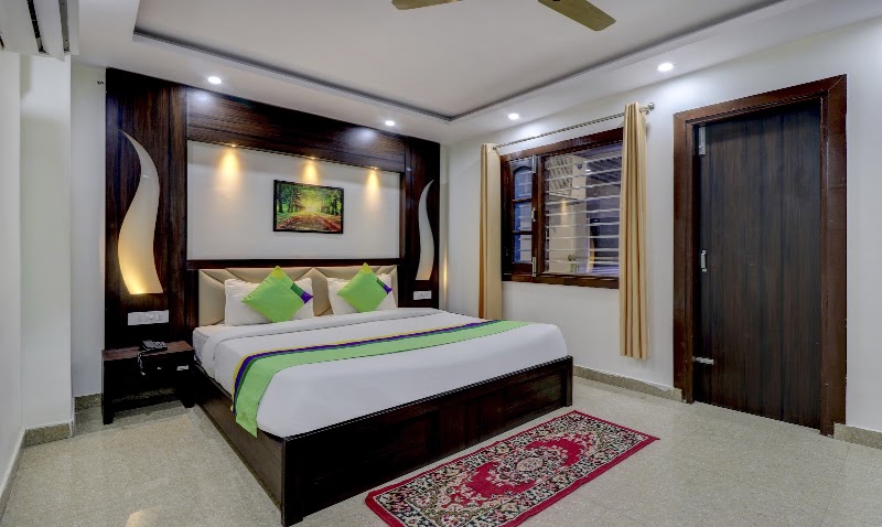 Itsy Hotels Nv, Tapovan - Itsy Hotels Nv, Tapovan, Badrinath Marg, near Balaknath Mandir, Tapovan, Rishikesh, Jonk, Uttarakhand 249192, India