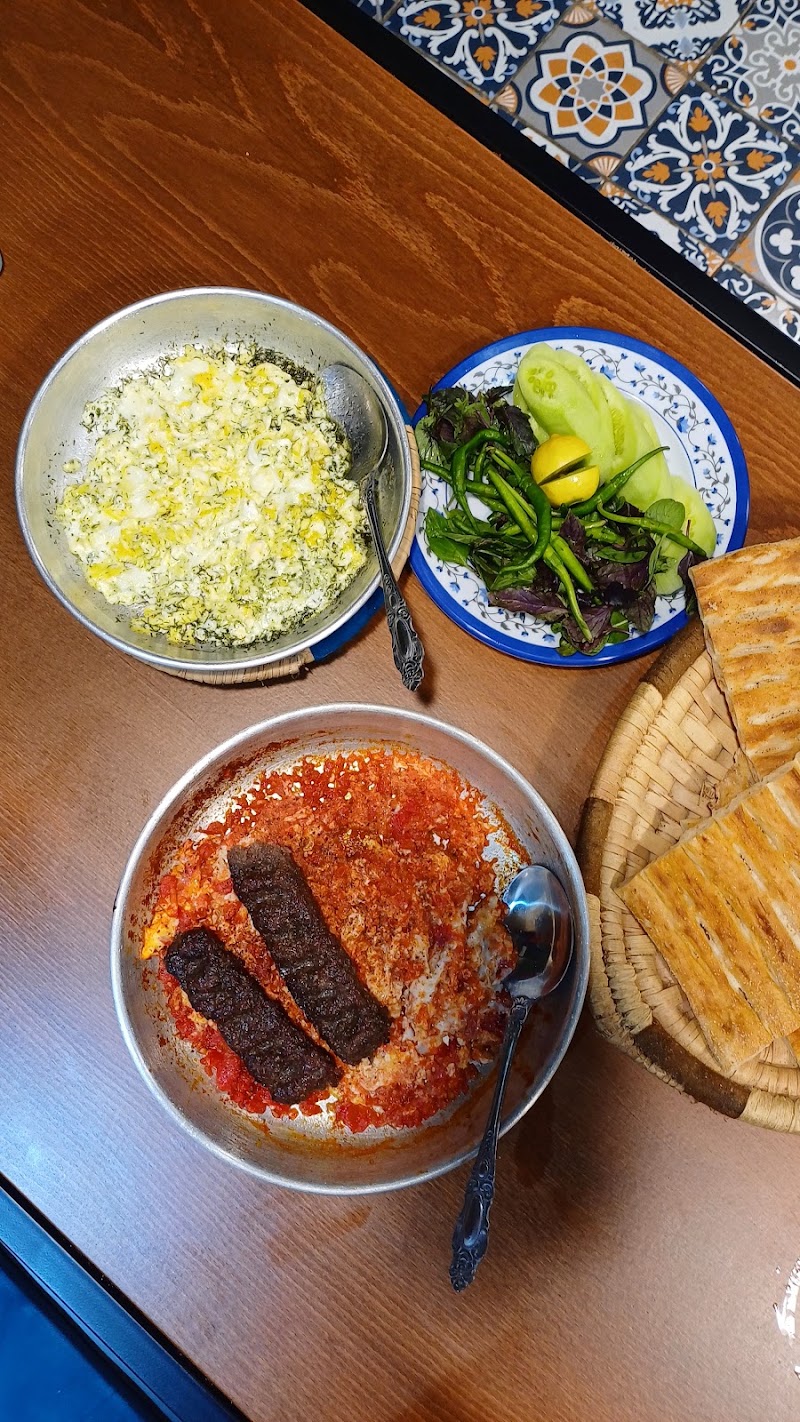 چای پز خانه بازار - چای پز خانه بازار, FFC5+HW2, Bandar Anzali, Gilan Province, Iran