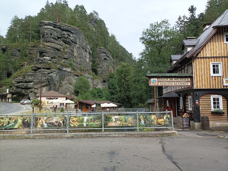 Gorge Parking - Gorge Parking, Suchá Bělá, 407 17 Hřensko, Czechia