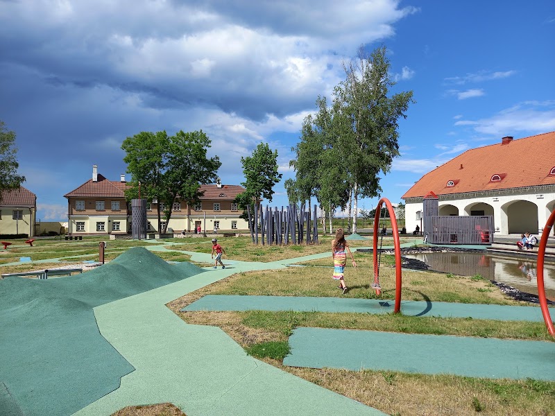 Ajaloomuuseumi Maarjamäe lossipark - Ajaloomuuseumi Maarjamäe lossipark, Pirita tee 56, 12011 Tallinn, Estonia