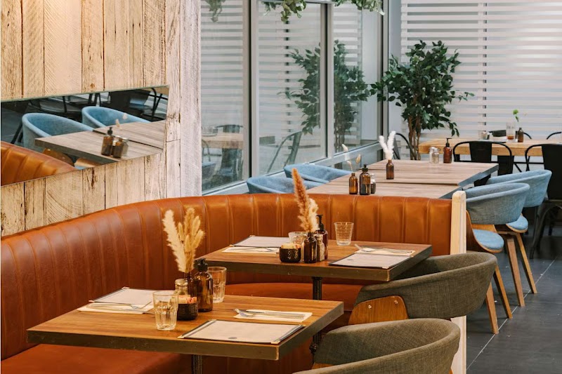 Hotel Henri NY - Hotel Henri NY 37 W 24th St, New York, NY 10010, USA
