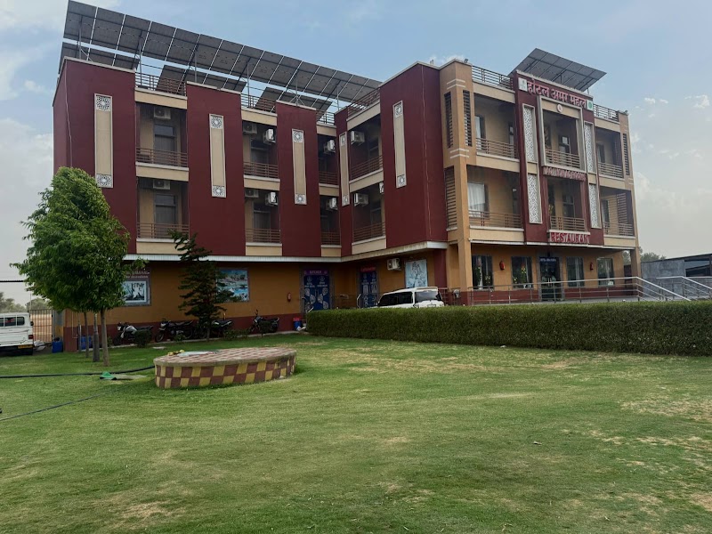 Amar Mahal Hotel And Restaurant