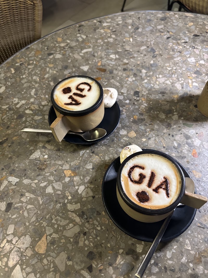 GIA - GIA Unit GF - 320 New Fashion Avenue - Dubai Mall - شارع المركز المالي - برج خليفة - دبي - United Arab Emirates