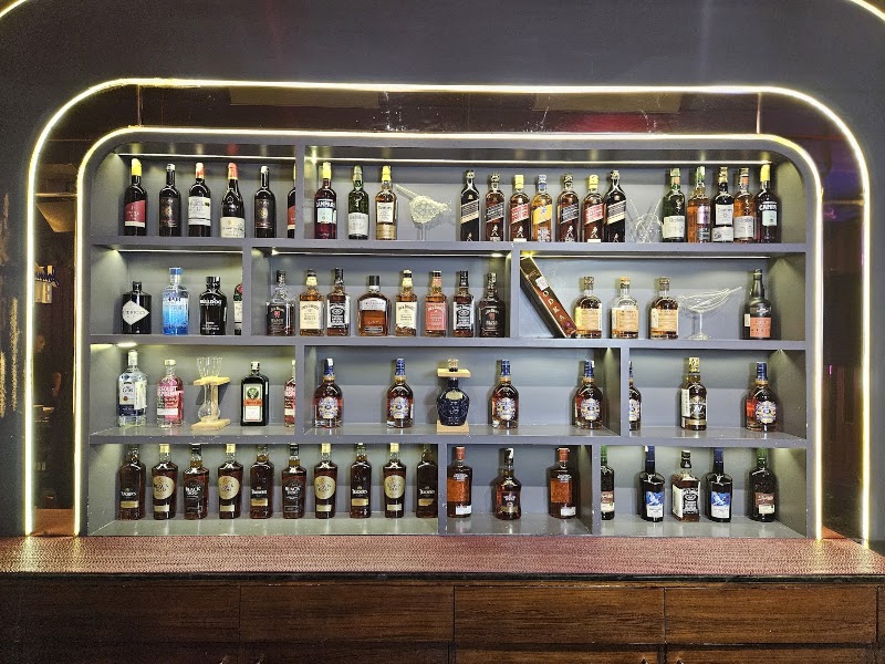 Barrel The Bar - by Hotel Harmony Inn Meerut - Barrel The Bar - by Hotel Harmony Inn Meerut 3rd Floor, Nai Sadak, Garh Rd, Janta Nagar, Ramgarhi, Meerut, Uttar Pradesh 250002, India