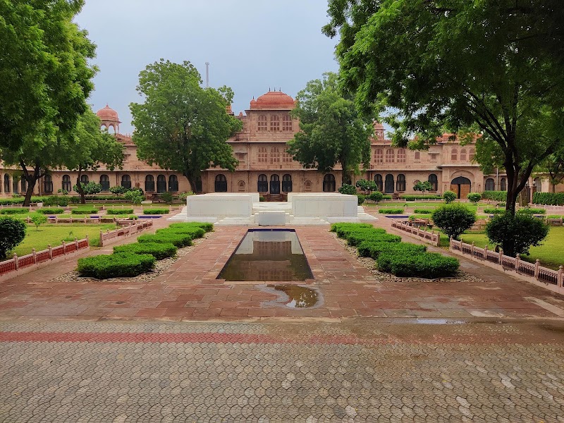 Lalgarh Palace Garden - Lalgarh Palace Garden, D/68, Samta Nagar, Bikaner, Beechhwal Rural, Rajasthan 334001, India