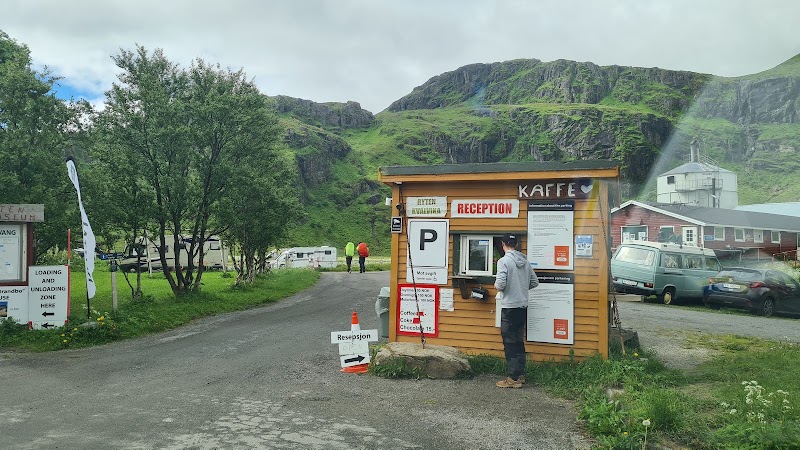 Innersand Parking - Innersand Parking, Fv806 3-7,8387, 8387 Fredvang, Norway