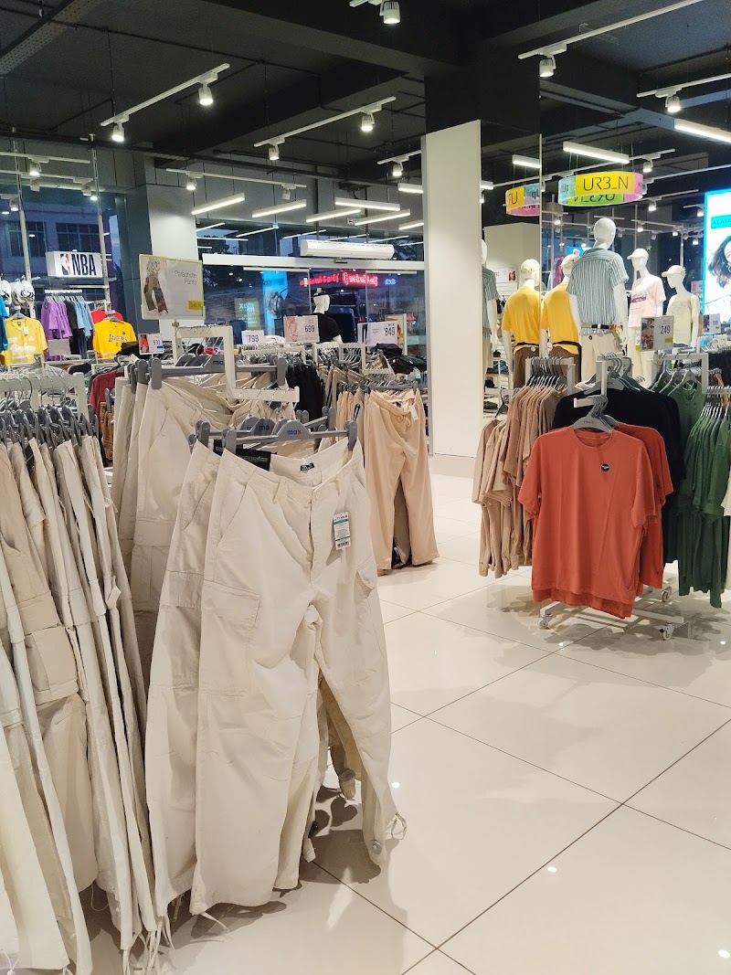 Max Shop - Max Shop VJR3+XV8, Kadapakkada, Kollam, Kerala 691008, India