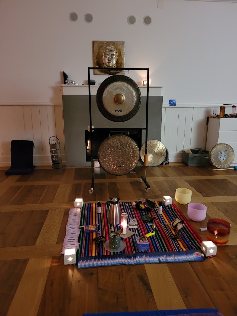 Eagle Coaching & Events - Eagle Coaching & Events Ehemaliges, Schulhaus Wilgis, 6016 Hellbühl, Switzerland