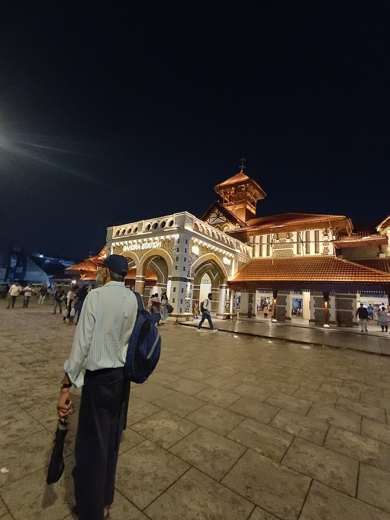 Bandra Railway Terminus - Bandra Railway Terminus, Khatimwadi, Naupada Village, Bandra East, Mumbai, Maharashtra 400051, India
