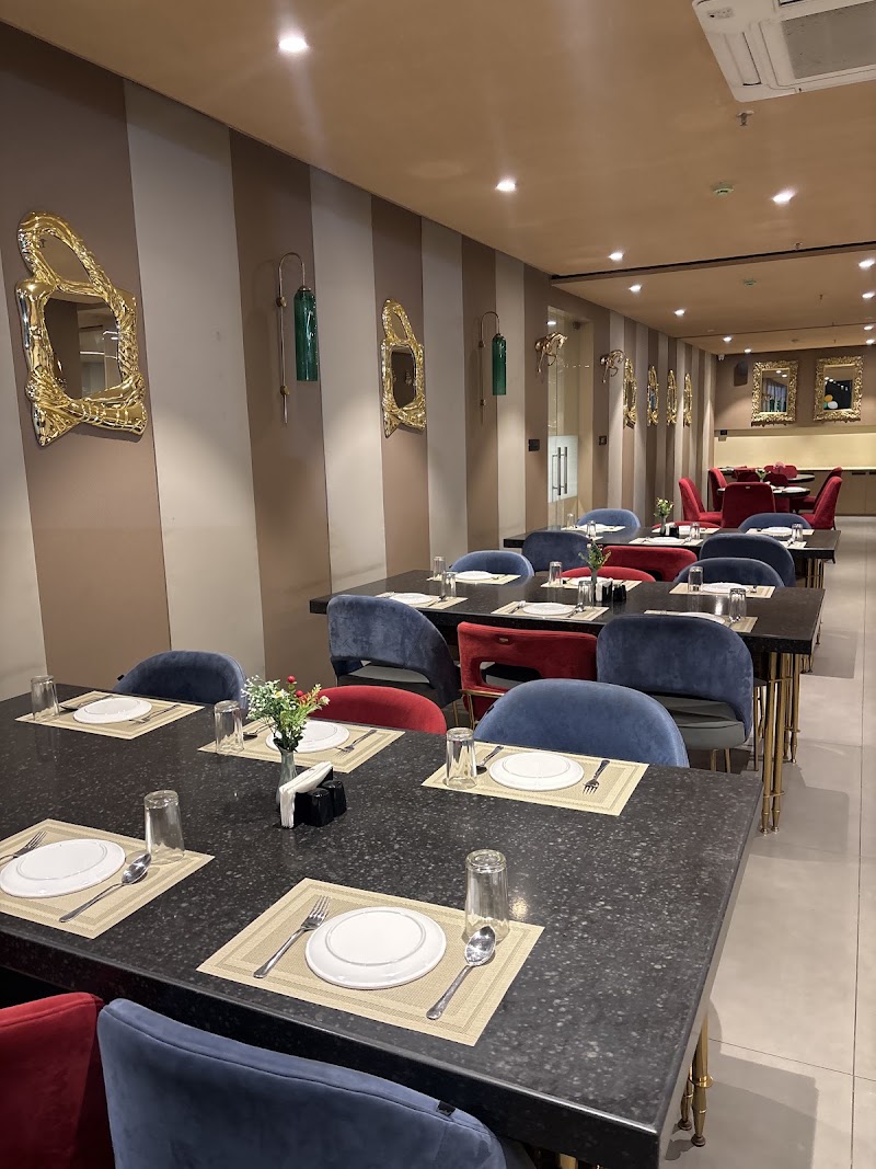 Naan & co. , Rosebey - Naan & co. , Rosebey, Rosebey Resorts, Ring Rd Number 3, Ama Seoni, Raipur, Chhattisgarh 492001, India