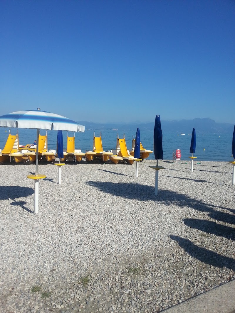 Nautica Pioppi srl - Nautica Pioppi srl Piazza Marina, 1, 37019 Peschiera del Garda VR, Italy