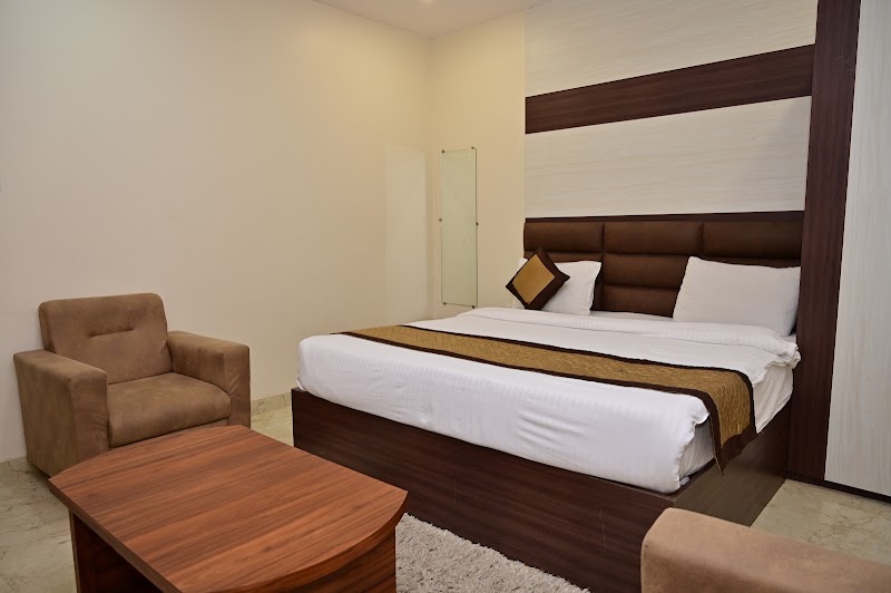 The Seven's Hotel - The Seven's Hotel B.2/280, Assi - Lanka Rd, near to ABHAY CINEMA, Anandbagh, BHADAINI, Varanasi, Uttar Pradesh 221005, India
