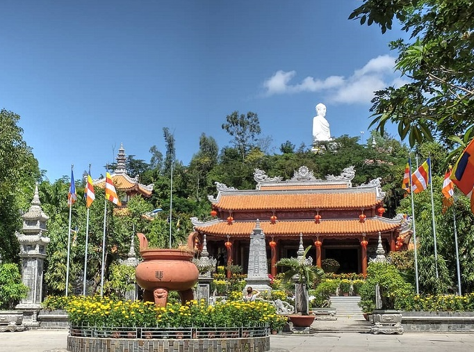 Long Son Pagoda - Long Son Pagoda 22 Đ. 23 Tháng 10, Tây Nha Trang, Khánh Hòa 650000, Vietnam