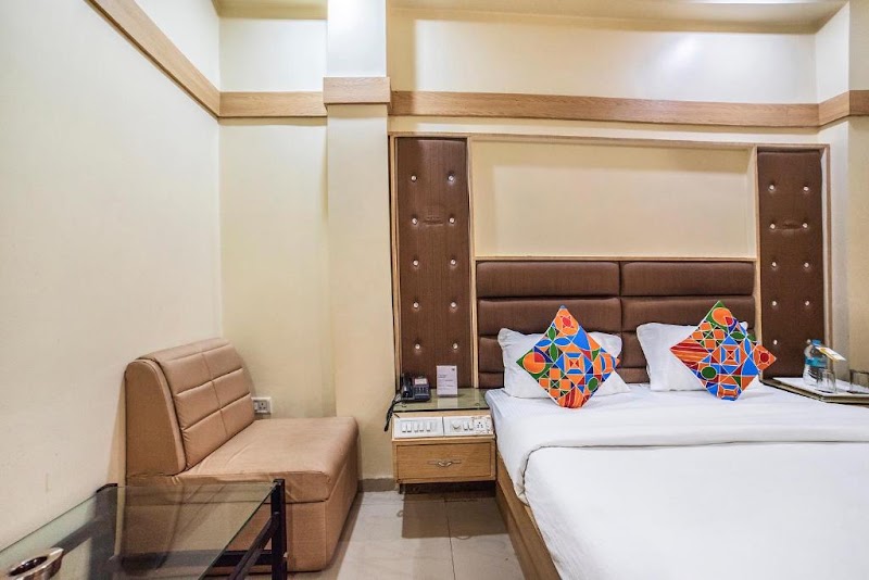 Hotel Santoor - Hotel Santoor 158, near Gita Bhawan Square, Kanchan Bagh, Indore, Madhya Pradesh 452001, India