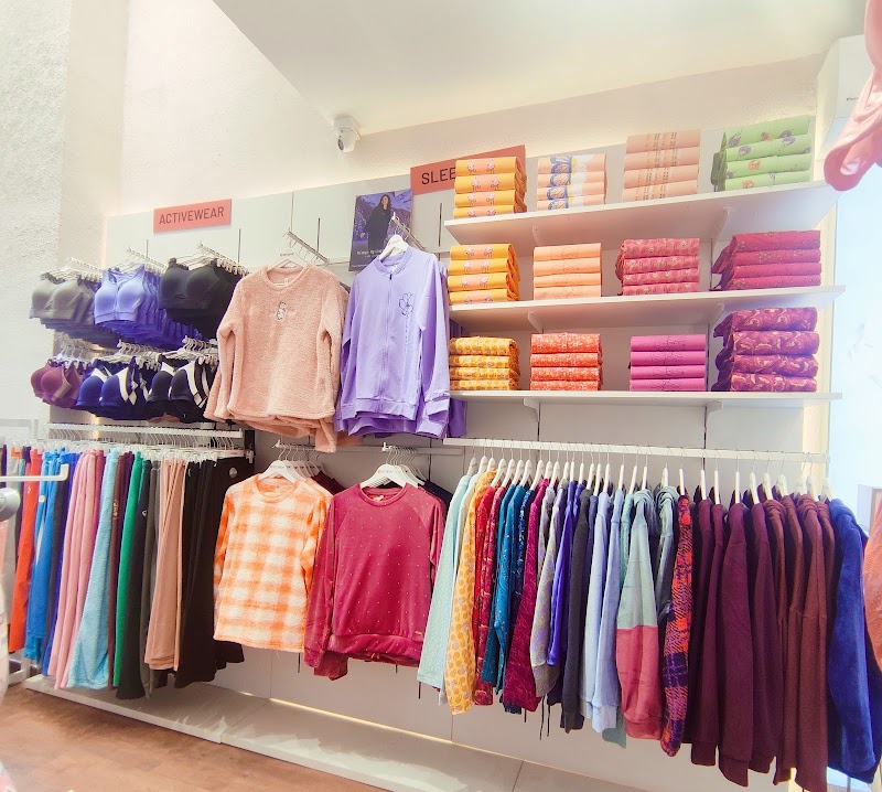 Zivame - Good Earth City Centre Mall, Gurugram - Zivame - Good Earth City Centre Mall, Gurugram No. 69, GF, Good Earth City Center, Pocket H, Nirvana, Sector 50, Gurugram, Haryana 122018, India