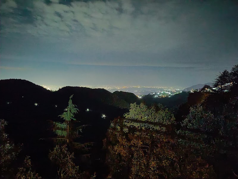 Hustlers Den | luxury Homestay | landour - Hustlers Den | luxury Homestay | landour Tehri Rd, Landour, Mussoorie, Uttarakhand 248179, India
