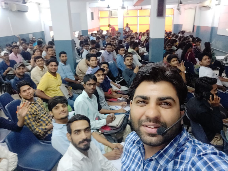 EXAM WORLD - NO. 1 - EXAM WORLD - NO. 1 Building no. 312 Adarsh Nagar new railway road, Old Delhi Gurugram Rd, Adarsh Nagar, Sector 12, Gurugram, Haryana 122001, India