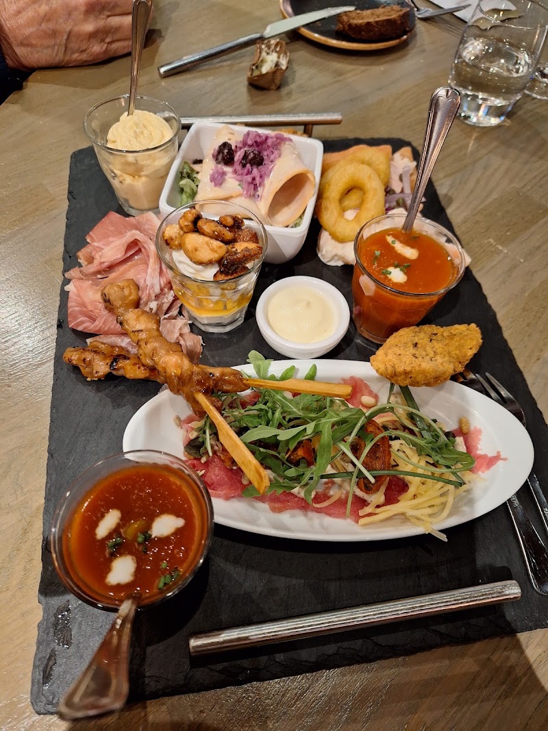 Restaurant De Gelagkamer - Restaurant De Gelagkamer Rijkesluisstraat 1, 5688 EC Oirschot, Netherlands