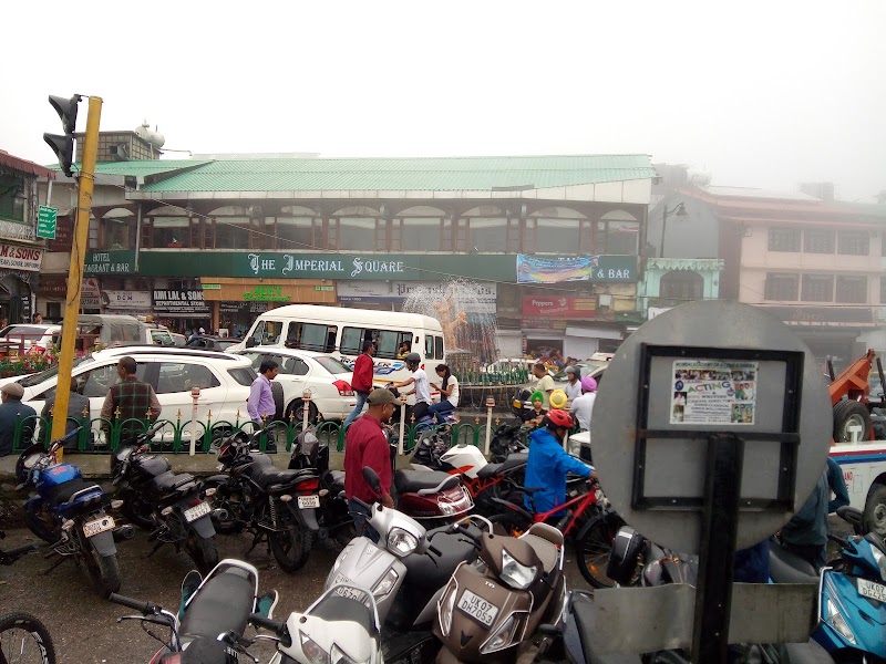 Kempty Fall Taxi Stand - Kempty Fall Taxi Stand Rd, Mall Rd, The Mall Road, Mussoorie, Uttarakhand 248179, India