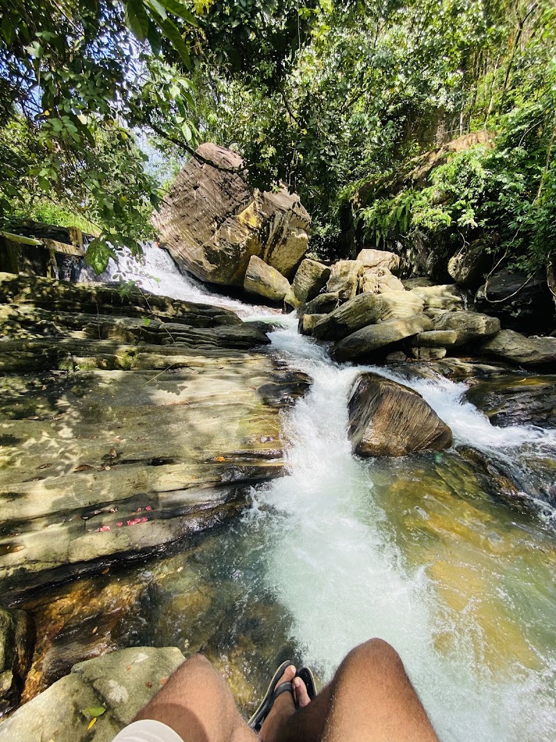 Biso Dola Ella - Biso Dola Ella, V78C+9WC, Dehiowita Road, Eheliyagoda, Sri Lanka