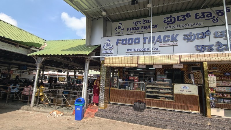 IRSDC Quick Food Joint-1 and A2B veg restaurant - IRSDC Quick Food Joint-1 and A2B veg restaurant, Krantivira Sangolli Rayanna (Bengaluru, M.G. Railway Colony, Sevashrama, Bengaluru, Karnataka 560023, India