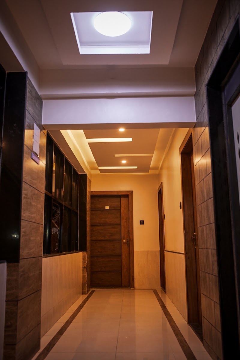 Hotel Pune Gate - Hotel Pune Gate, Sr.no 52/4/2,near Navale lawns , Mumbai - Bangalore Highway, Navale Brg, Phase 2, Wadgaon Budruk, Narhe, Pune, Maharashtra 411041, India