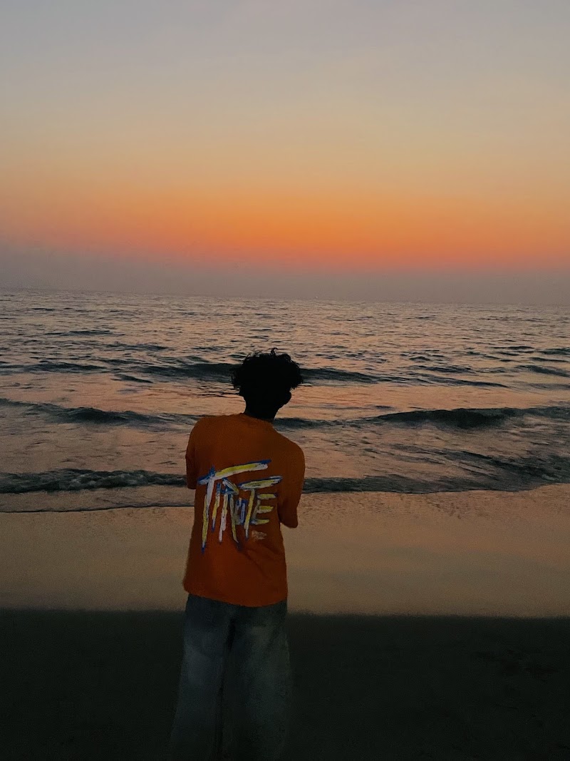 Calicut Beach - Calicut Beach, 7Q49+RJ2, Vellayil, Kozhikode, Kerala 673032, India