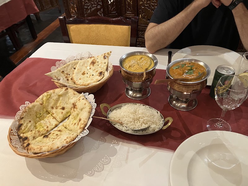 Shanti Restaurant | Barcelona - Shanti Restaurant | Barcelona Carrer d'Agustina Saragossa, 3, Les Corts, 08017 Barcelona, Spain