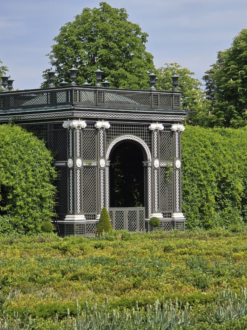 Crown Prince Garden - Crown Prince Garden, Lichte Allee, 1130 Wien, Austria