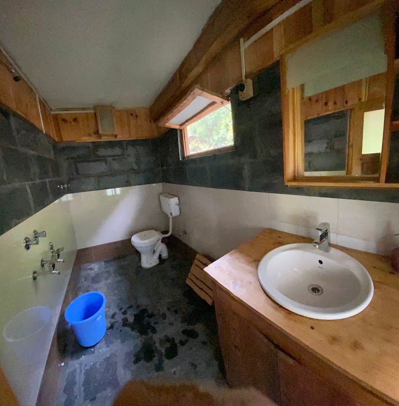 Great Escape - Tirthan - Great Escape - Tirthan, village Bhiyali, Bathad, Banjar, Himachal Pradesh 175123, India