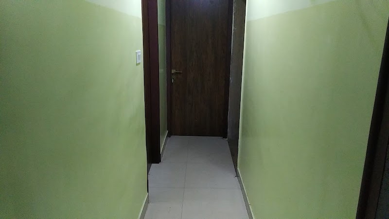 HOTEL BLUE HEAVEN - HOTEL BLUE HEAVEN Jail Rd, Kutchery Chowk, Devendra Nagar, Raipur, Chhattisgarh 492001, India