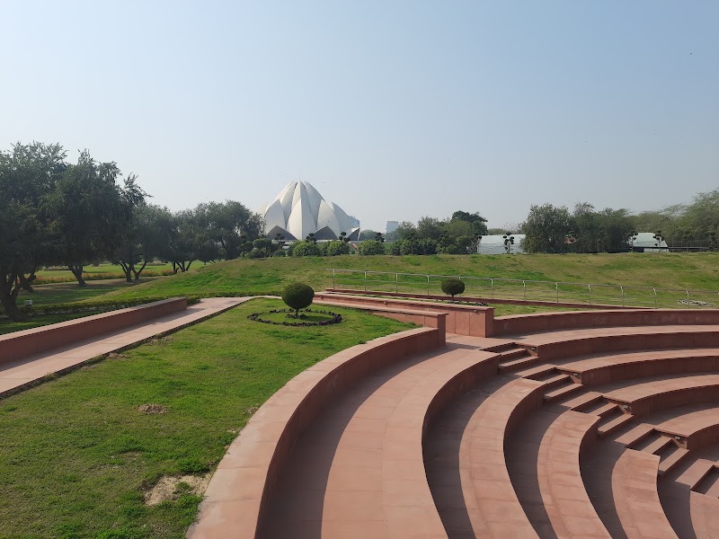Bahá’í Lotus Temple - Bahá’í Lotus Temple Lotus Temple Rd Bahapur, Shambhu Dayal Bagh, Kalkaji, New Delhi, Delhi 110019, India