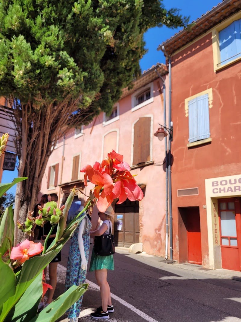 Roussillon - Roussillon, 84220 Roussillon, France