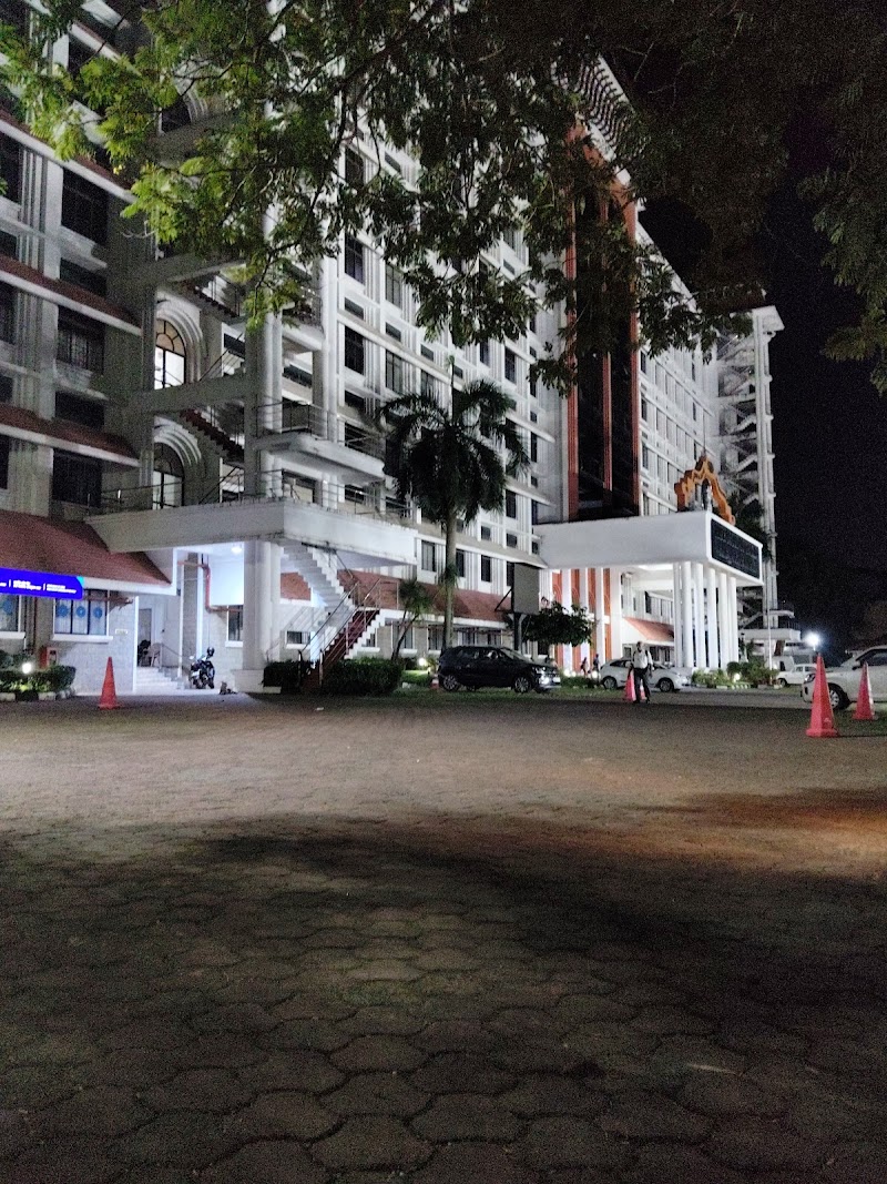 High Court of Kerala - High Court of Kerala, Marine Drive, Kochi, Keralam 682031, India