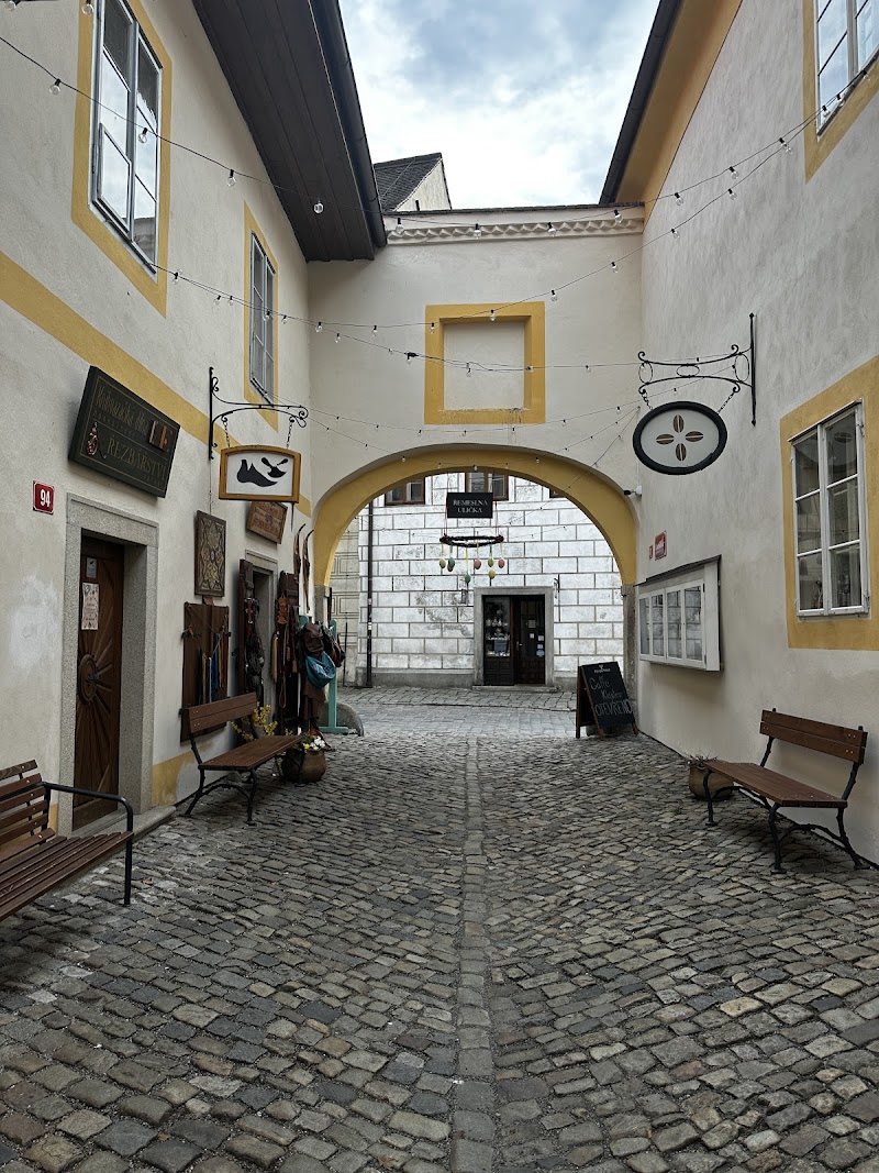 Červená brána - Červená brána, Zámek, 381 01 Český Krumlov 1, Czechia