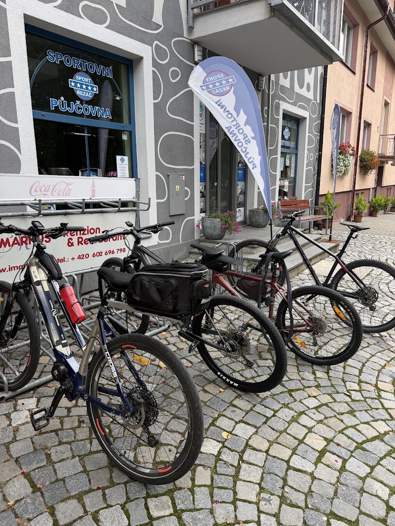 Sport Řezáč - Půjčovna Frymburk - Sport Řezáč - Půjčovna Frymburk, 12 Náměstí, 382 79 Frymburk, Czechia