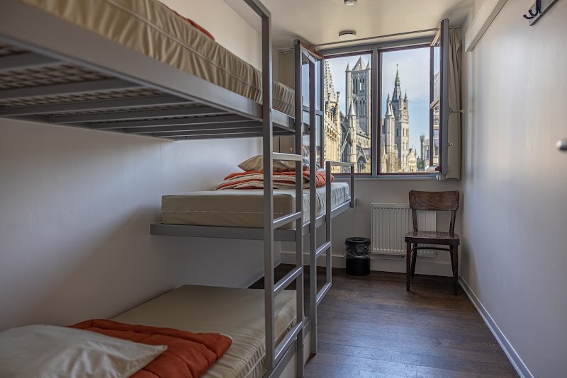 Hostel Uppelink - Hostel Uppelink, Sint-Michielsplein 21, 9000 Gent, Belgium