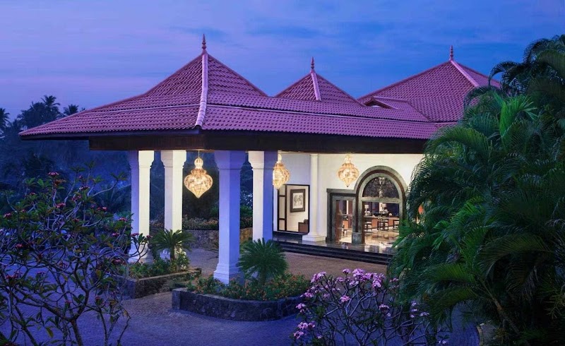 Taj Bentota Resort & Spa, Sri Lanka - Taj Bentota Resort & Spa, Sri Lanka National Holiday Resort, Beach Rd, බෙන්තොට 80500, Sri Lanka
