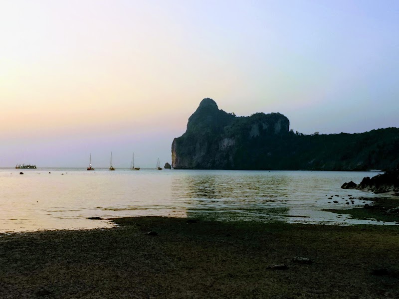 Blanco Boat Party - Blanco Boat Party Blanco Beach Bar, 267, T, ตำบล อ่าวนาง A. mung krabi, กระบี่ 81210, Thailand