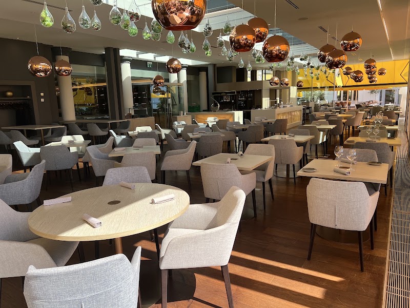 45 Bar - 45 Bar Av. des Alpes 45, 1820 Montreux, Switzerland