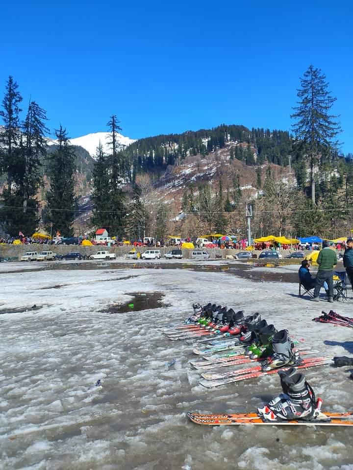 Purohit Travels & Cab services - Manali - Purohit Travels & Cab services - Manali, Lalit Sharma Bhajogi near Hadimba road, Distt, Siyal, Manali, Himachal Pradesh 175131, India