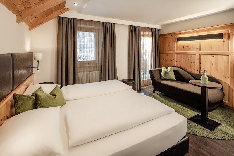 Boutique & Fashion Hotel Maciaconi - Gardenahotels - Boutique & Fashion Hotel Maciaconi - Gardenahotels Str. Plan da Tieja, 10, 39048 Santa Cristina Valgardena BZ, Italy